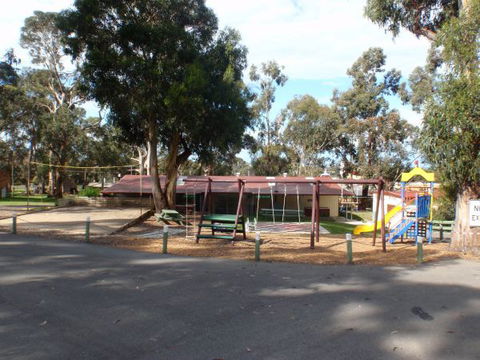 A Maze'N Things Holiday Park And Motel - Accommodation Tasmania 3
